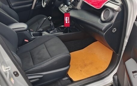 Toyota RAV4, 2018 год, 2 350 000 рублей, 5 фотография