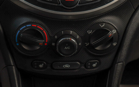 Hyundai Solaris II рестайлинг, 2013 год, 999 000 рублей, 14 фотография