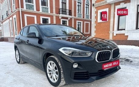 BMW X2, 2018 год, 2 990 000 рублей, 3 фотография