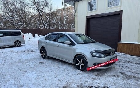 Volkswagen Polo VI (EU Market), 2011 год, 390 000 рублей, 2 фотография