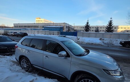 Mitsubishi Outlander III рестайлинг 3, 2015 год, 1 950 000 рублей, 7 фотография