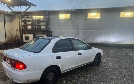 Mazda 323, 1995 год, 220 000 рублей, 3 фотография