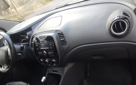 Renault Kaptur I рестайлинг, 2016 год, 810 000 рублей, 7 фотография