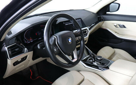 BMW 3 серия, 2021 год, 3 947 000 рублей, 12 фотография