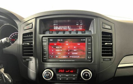 Mitsubishi Pajero IV, 2011 год, 1 790 000 рублей, 14 фотография