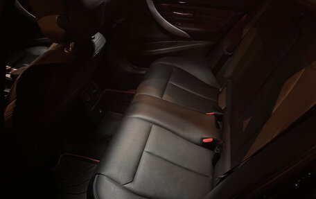 BMW 3 серия, 2018 год, 2 400 000 рублей, 7 фотография