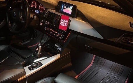 BMW 3 серия, 2018 год, 2 400 000 рублей, 2 фотография