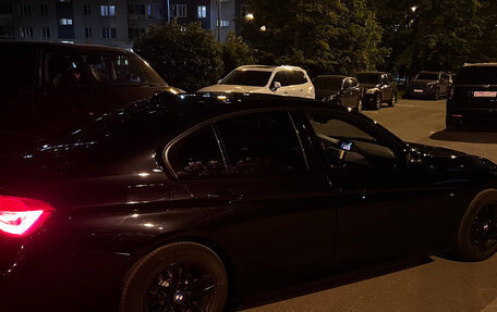 BMW 3 серия, 2018 год, 2 400 000 рублей, 13 фотография