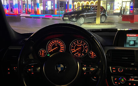 BMW 3 серия, 2018 год, 2 400 000 рублей, 25 фотография