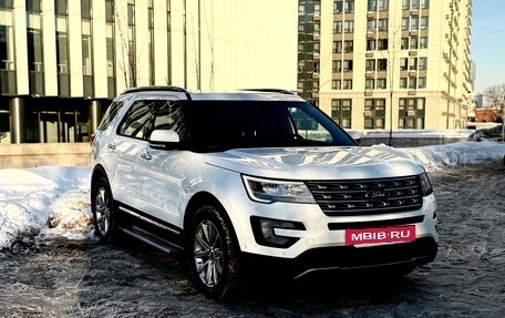 Ford Explorer VI, 2017 год, 2 950 000 рублей, 3 фотография