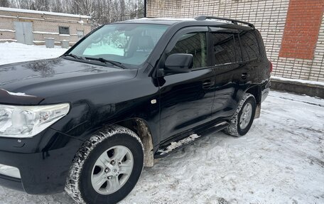 Toyota Land Cruiser 200, 2010 год, 2 410 000 рублей, 11 фотография