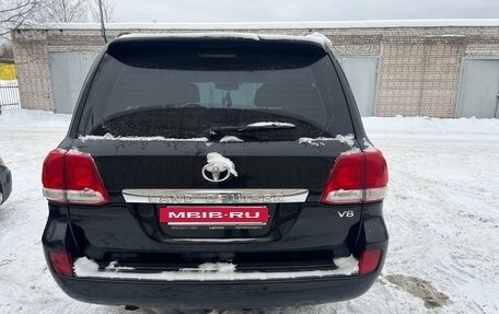 Toyota Land Cruiser 200, 2010 год, 2 410 000 рублей, 13 фотография