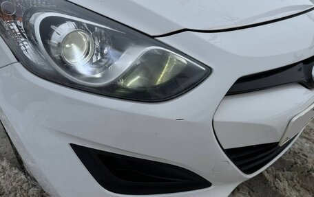 Hyundai i30 II рестайлинг, 2013 год, 900 000 рублей, 4 фотография