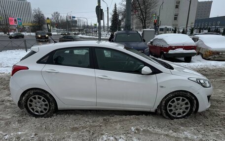 Hyundai i30 II рестайлинг, 2013 год, 900 000 рублей, 3 фотография