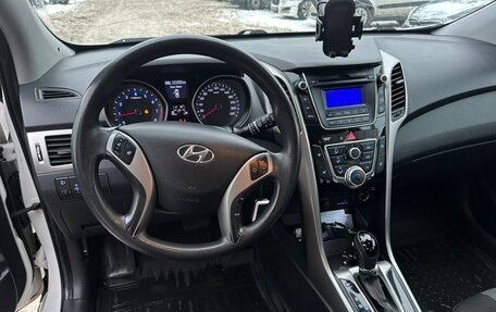 Hyundai i30 II рестайлинг, 2013 год, 900 000 рублей, 16 фотография