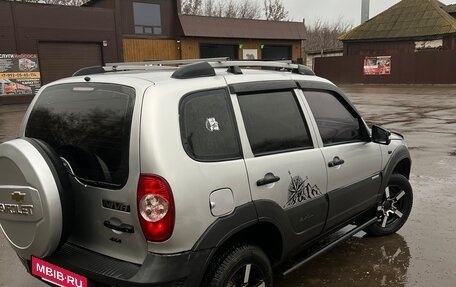 Chevrolet Niva I рестайлинг, 2010 год, 472 000 рублей, 9 фотография