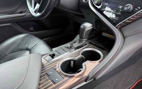 Toyota Camry, 2019 год, 2 970 000 рублей, 13 фотография