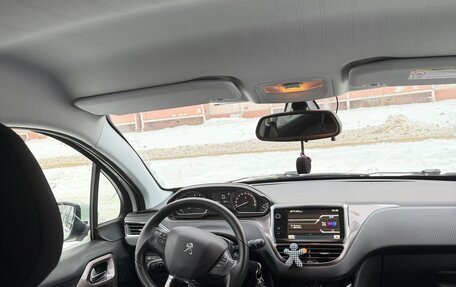 Peugeot 2008 II, 2014 год, 750 000 рублей, 12 фотография