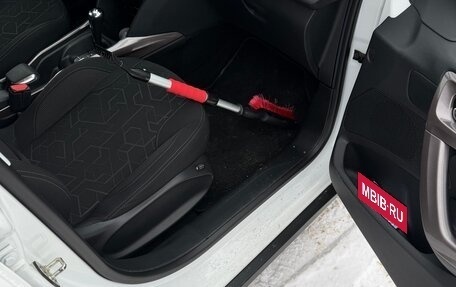 Peugeot 2008 II, 2014 год, 750 000 рублей, 10 фотография