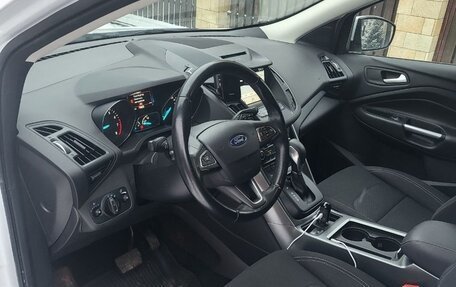 Ford Kuga III, 2017 год, 1 350 000 рублей, 5 фотография