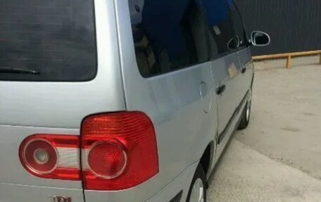 Volkswagen Sharan I рестайлинг, 2004 год, 550 000 рублей, 2 фотография