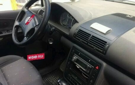 Volkswagen Sharan I рестайлинг, 2004 год, 550 000 рублей, 6 фотография