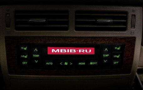 Toyota Land Cruiser 200, 2012 год, 3 889 000 рублей, 29 фотография