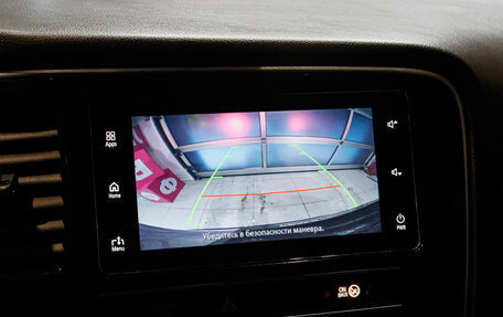 Mitsubishi Outlander III рестайлинг 3, 2019 год, 2 150 000 рублей, 13 фотография