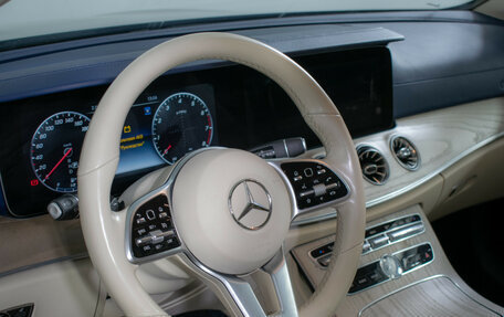 Mercedes-Benz E-Класс, 2019 год, 3 940 000 рублей, 13 фотография