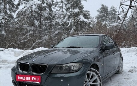 BMW 3 серия, 2010 год, 980 000 рублей, 2 фотография