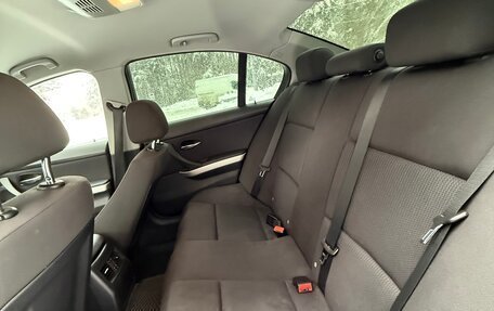 BMW 3 серия, 2010 год, 980 000 рублей, 14 фотография