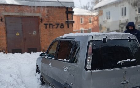 Nissan Cube II, 2000 год, 90 000 рублей, 2 фотография