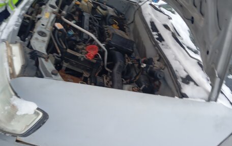 Nissan Cube II, 2000 год, 90 000 рублей, 8 фотография