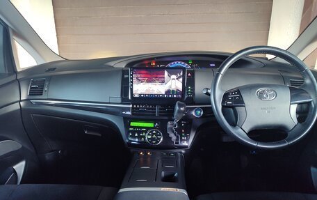 Toyota Estima III рестайлинг -2, 2013 год, 2 400 000 рублей, 12 фотография