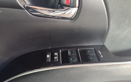 Toyota Estima III рестайлинг -2, 2013 год, 2 400 000 рублей, 16 фотография