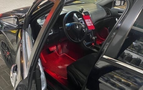 Honda Accord VII рестайлинг, 2004 год, 550 000 рублей, 4 фотография