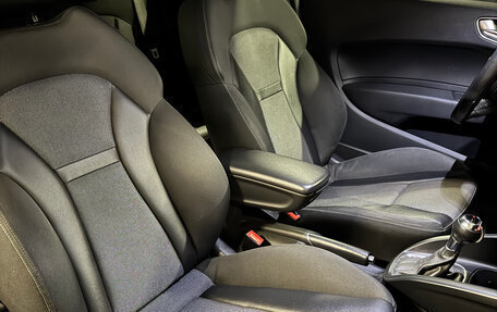 Audi A1, 2010 год, 1 200 000 рублей, 11 фотография