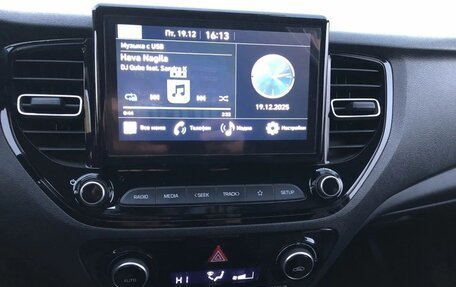 Hyundai Solaris II рестайлинг, 2021 год, 1 850 000 рублей, 9 фотография