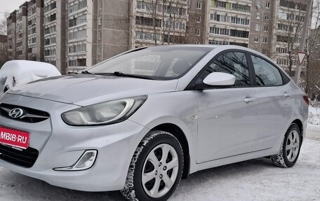 Hyundai Solaris II рестайлинг, 2013 год, 789 999 рублей, 1 фотография