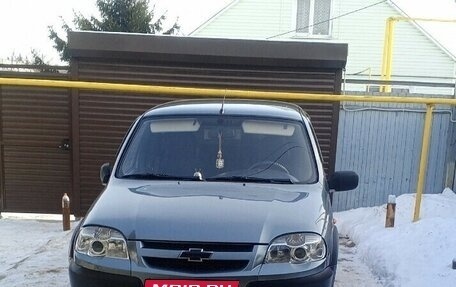 Chevrolet Niva I рестайлинг, 2009 год, 375 000 рублей, 1 фотография