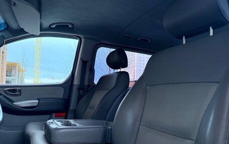 Hyundai Grand Starex Grand Starex I рестайлинг 2, 2008 год, 1 180 000 рублей, 17 фотография