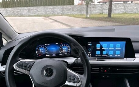 Volkswagen Golf VIII, 2022 год, 2 270 000 рублей, 5 фотография