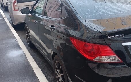 Hyundai Solaris II рестайлинг, 2013 год, 980 000 рублей, 10 фотография