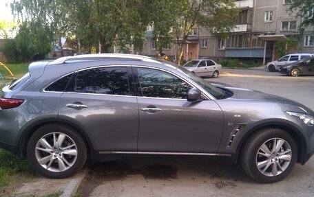Infiniti QX70, 2017 год, 3 390 000 рублей, 4 фотография