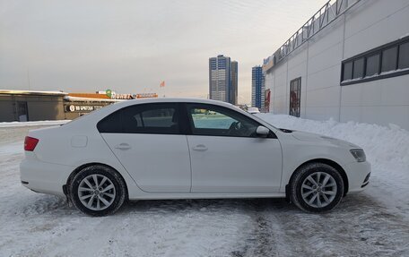 Volkswagen Jetta VI, 2015 год, 1 150 000 рублей, 2 фотография