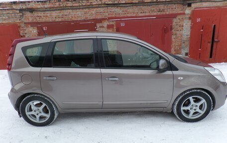 Nissan Note II рестайлинг, 2011 год, 680 000 рублей, 4 фотография