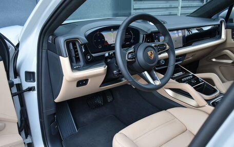 Porsche Cayenne III, 2024 год, 17 999 000 рублей, 10 фотография