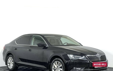 Skoda Superb III рестайлинг, 2018 год, 2 227 000 рублей, 3 фотография