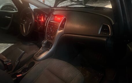 Opel Astra J, 2013 год, 800 000 рублей, 13 фотография