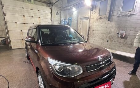 KIA Soul II рестайлинг, 2017 год, 1 599 999 рублей, 9 фотография